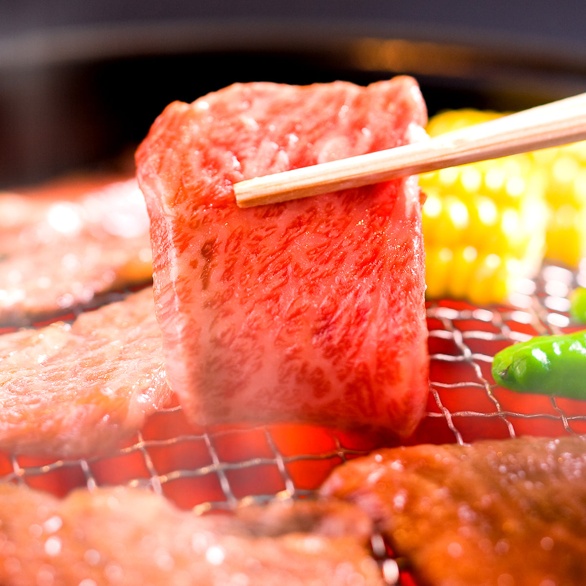 鹿児島うなぎカット済 蒲焼80g＋鹿児島黒牛 A5カルビ焼肉200g