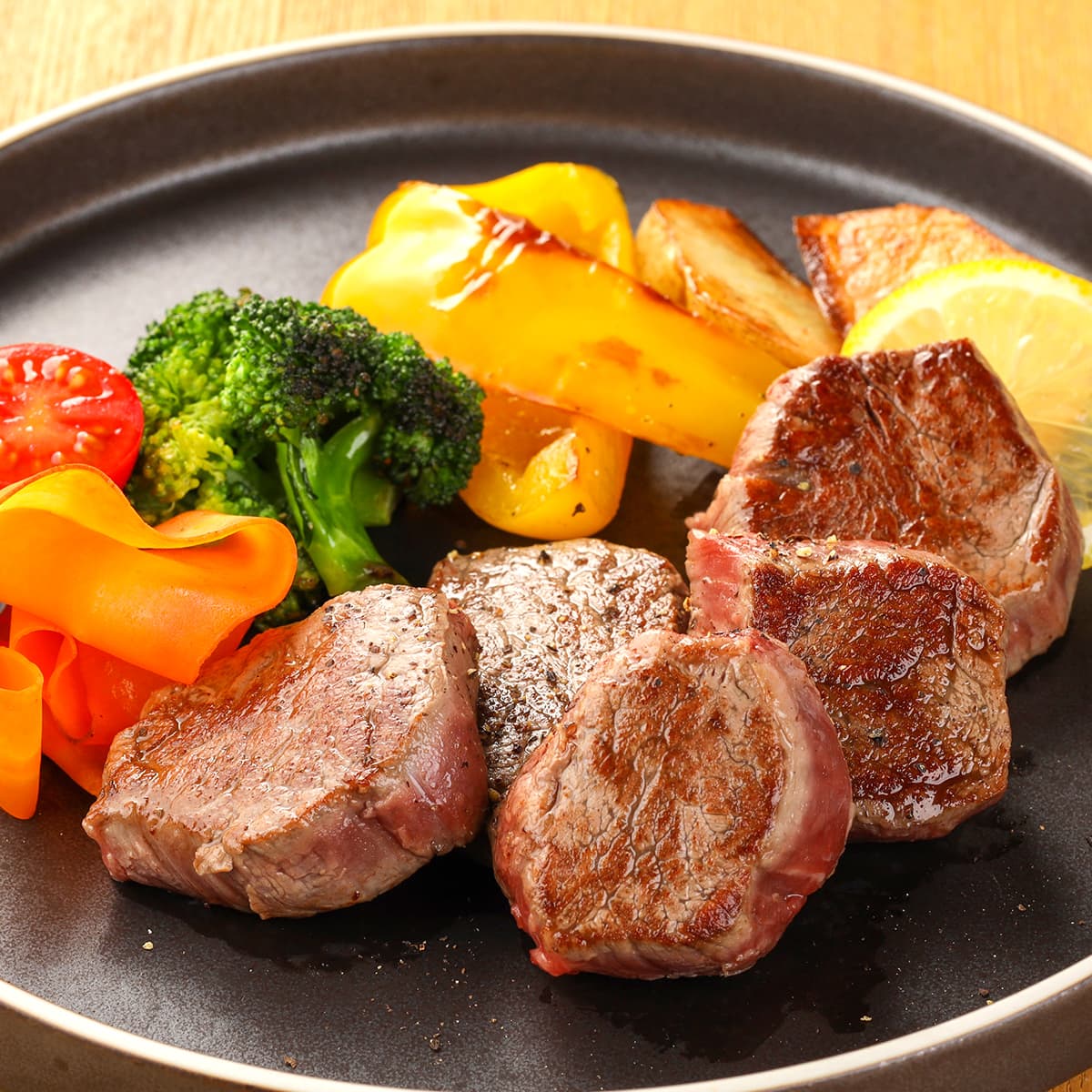 飛騨牛 焼肉 ヒレ 特盛 300g