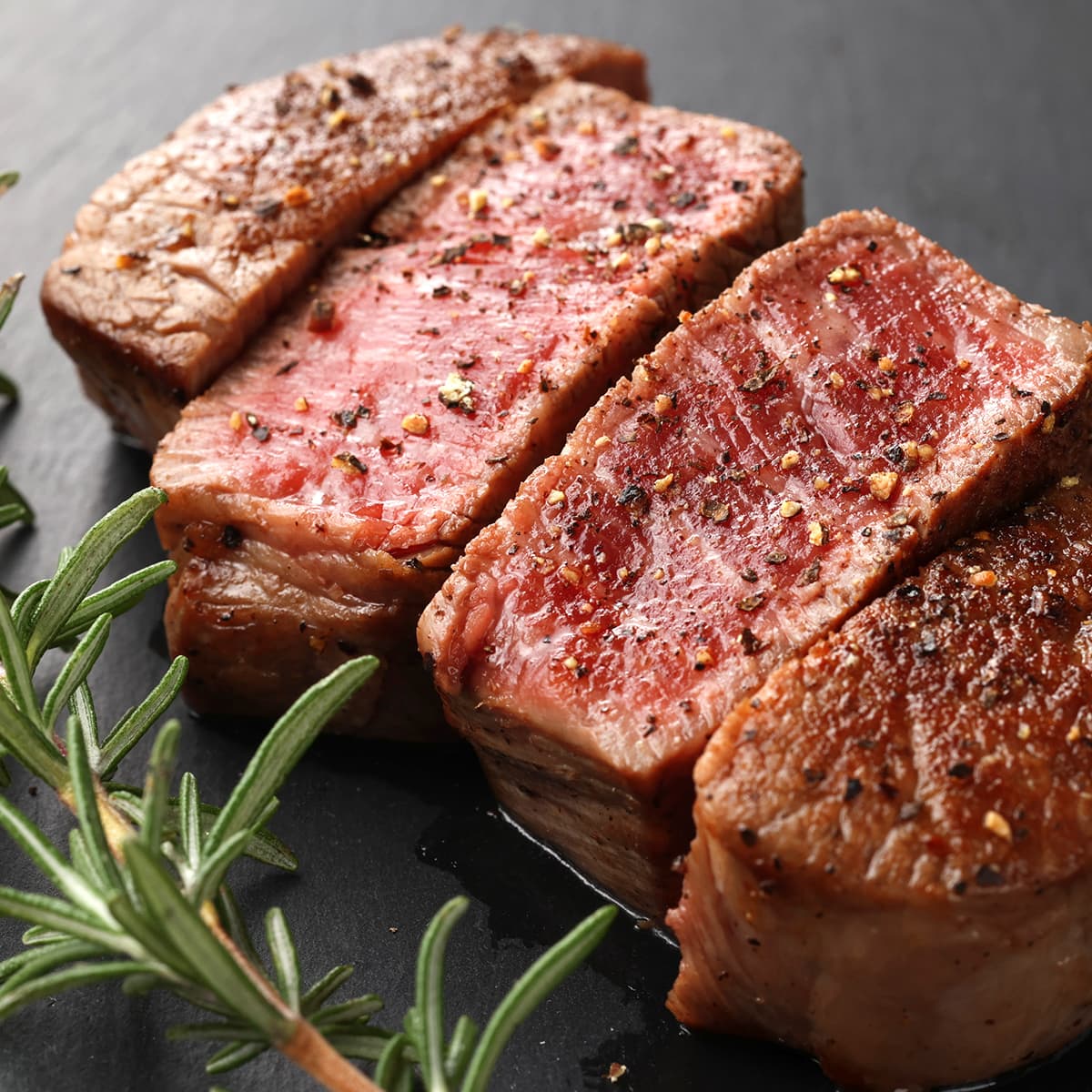 飛騨牛 ステーキ イチボ&黒毛和牛or国産牛ヒレ＠100g x 各4枚